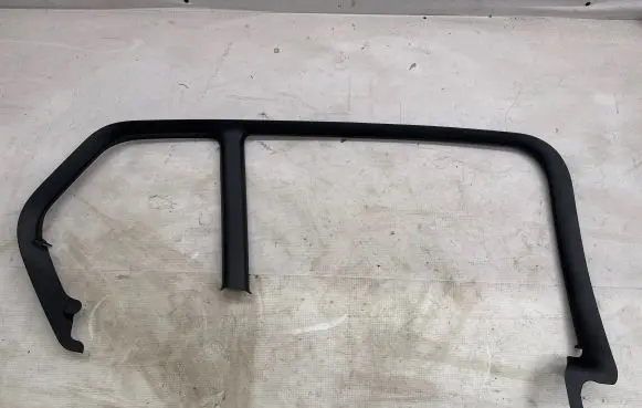BMW X2 F39 Rear door glass trim molding 18648510 7420865 51357420865