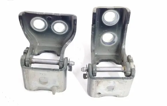 Peugeot 5008 Front door hinge set 