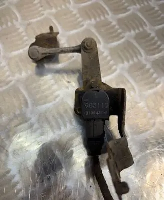 Headlight/headlamp level sensor
