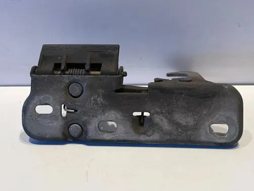 Volkswagen Tiguan Engine bonnet/hood lock/latch loop/hook 1K0823480