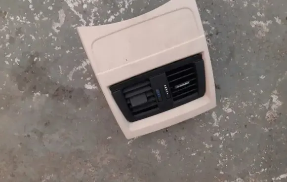 BMW 1 F20 F21 Rear air vent grill 