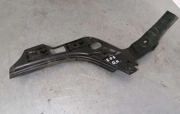 Volkswagen Eos Rear bumper mounting bracket 1Q0807393