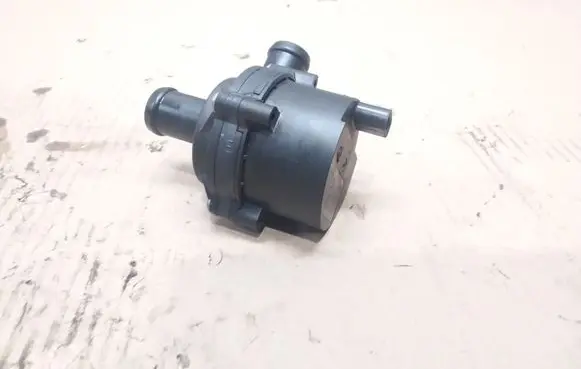 Volkswagen Golf VII Electric auxiliary coolant/water pump 5Q0965567
