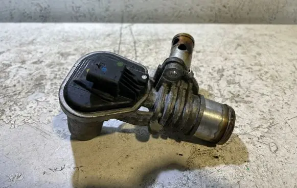 Dodge Durango EGR valve 161341393 134181