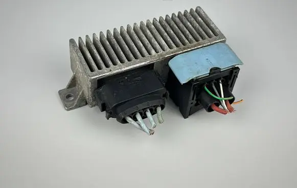 Mercedes-Benz B W246 W242 Glow plug pre-heat relay 8200558438A RCS812