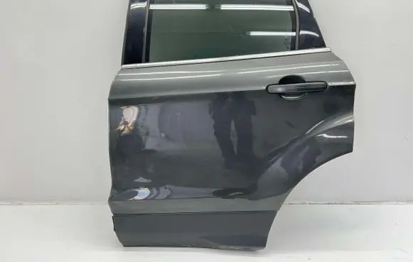 Ford Kuga II Rear door