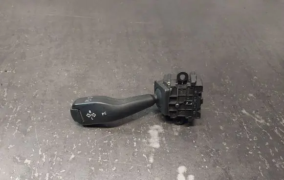 BMW 3 E46 Indicator stalk 8363668M