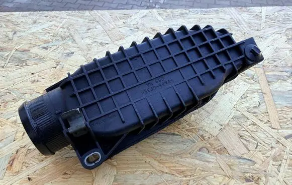 Jaguar XF X250 Intake resonator 4R8Q6K770AE