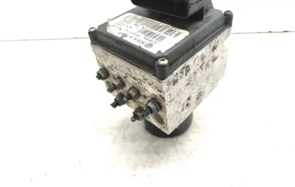 Volkswagen PASSAT B6 ABS Pump 3C0614109P 16705905