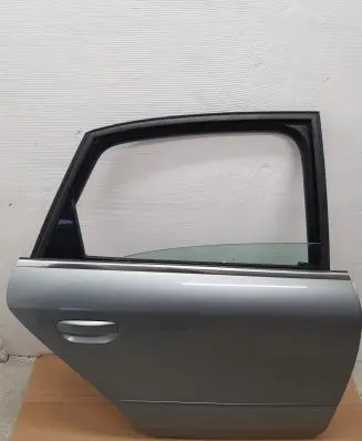 Audi A4 S4 B7 8E 8H Rear door