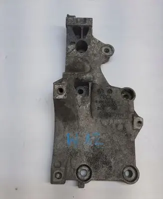 Volkswagen Golf V Generator/alternator bracket 038903143AF