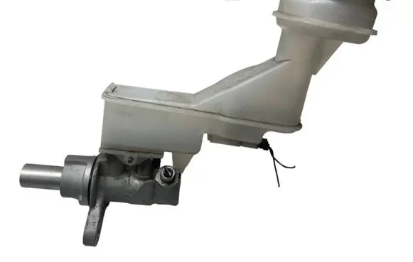 Nissan Qashqai Master brake cylinder 24278 12834C640 181556