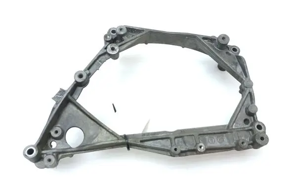 Volkswagen Transporter - Caravelle T6 Other engine bay part 04L145173J