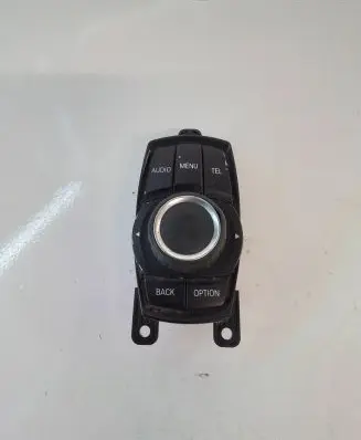BMW 3 F30 F35 F31 Central console control unit 9261704 933623101 2212000021780