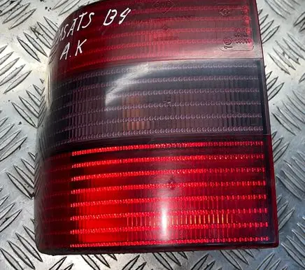 Volkswagen PASSAT B4 Rear/tail lights