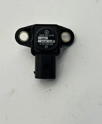 Mercedes-Benz E W212 Air pressure sensor A0101537228 0261230440
