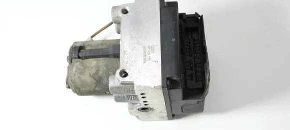 Audi A4 S4 B5 8D ABS Pump 8D0614111F