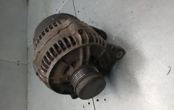 Audi A6 S6 C5 4B Generator/alternator 028903028