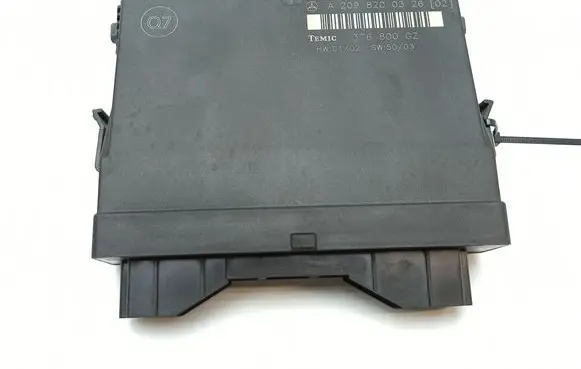 Mercedes-Benz CLK A209 C209 Comfort/convenience module A2098200326