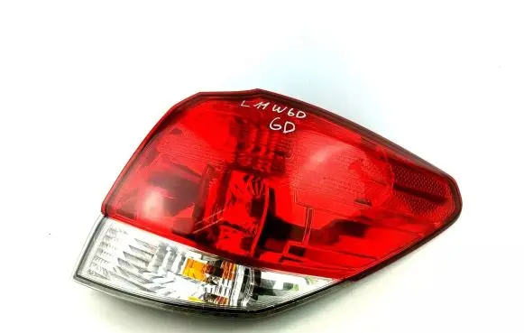 Subaru Legacy Rear/tail lights 22020067