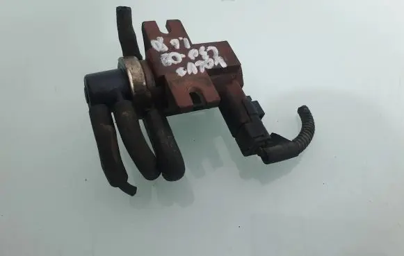 Volvo C30 Turbo solenoid valve 70096803