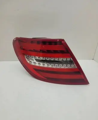 Mercedes-Benz C W204 Rear/tail lights 2048205464