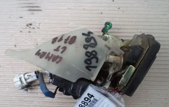 Toyota Camry Rear door lock