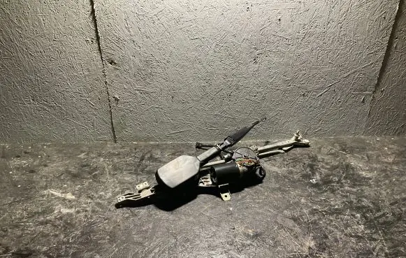 Mercedes-Benz S W140 Front wiper linkage and motor 0390341403