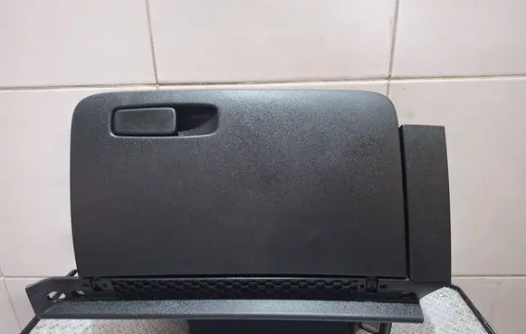 Audi A1 Glove box 01510600000LL