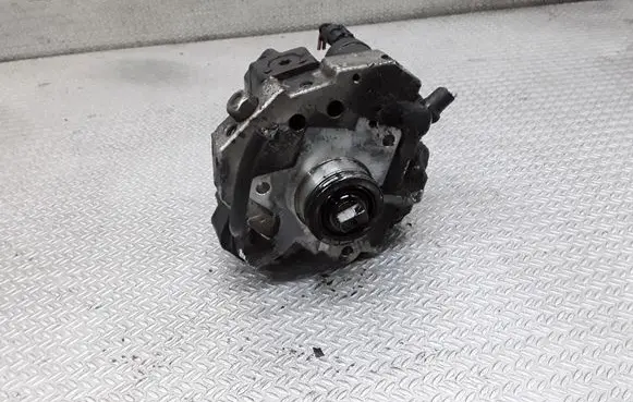 Volvo S60 Fuel injection high pressure pump 0445010043