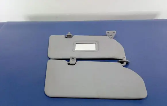 Nissan Almera Tino Sun visor