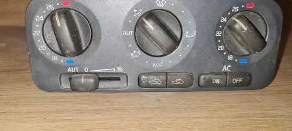 Volvo S70 V70 V70 XC Climate control unit 9171551