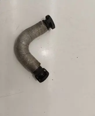 Audi A3 S3 8P Breather hose/pipe 06F103221E