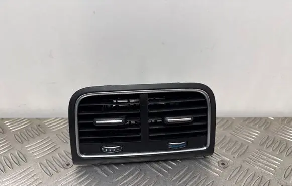 Audi Q5 SQ5 8R Rear air vent grill 8K0819203