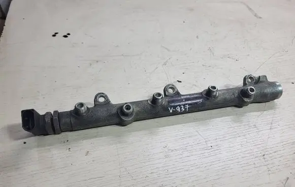 BMW 3 E90 E91 Fuel main line pipe 7787164 043588 0465214030