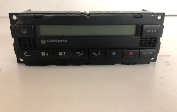 Volkswagen Golf IV Climate control unit