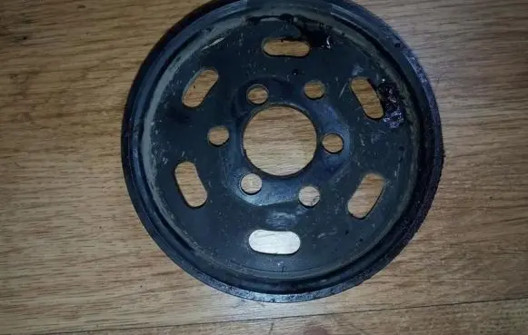 Volkswagen Golf IV Power steering pump pulley 038145255a