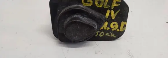 Volkswagen Golf IV Throttle valve 038128063C