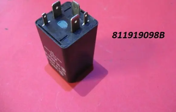 Volkswagen Golf II Idle relay 811919098B