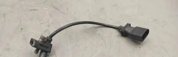 BMW 3 E90 E91 Crankshaft position sensor 0281002