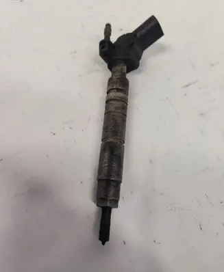 Mercedes-Benz ML W164 Fuel injector A6420701187