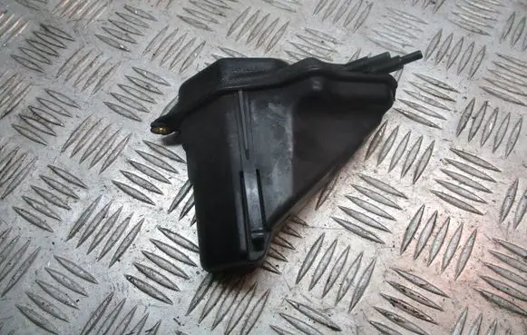 Ford Focus Vacuum air tank 8200056350