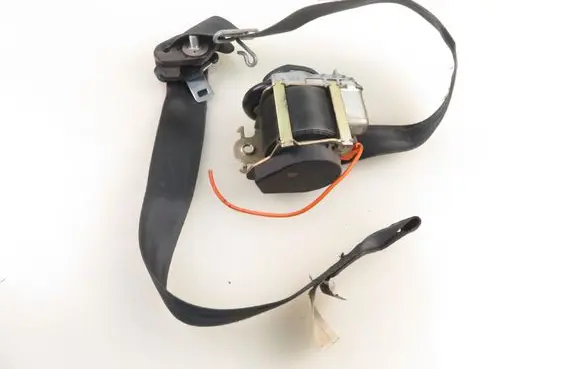 Citroen C4 I Front seatbelt