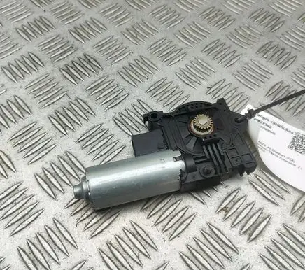 Audi A5 Sunroof motor/actuator 10028299C NRAL0031