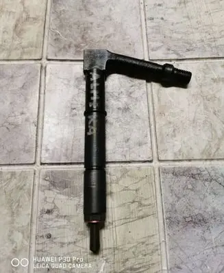 Nissan Almera Tino Fuel injector 484391 2329