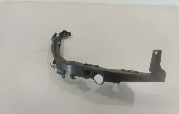 BMW 3 E90 E91 Headlight/headlamp mounting bracket 7116708