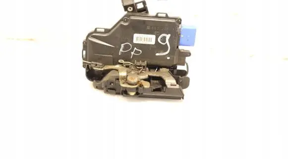 Volkswagen Touareg I Front door lock