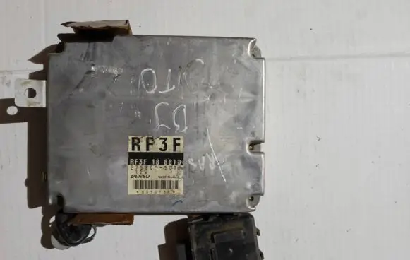 Mazda 626 Engine control unit/module RF3E18881D 2F5818501