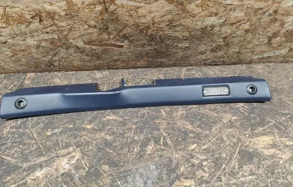 Porsche 928 Tailgate trim