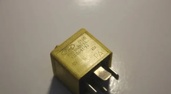 Ford Mondeo MK II Other relay 93BG14N089BA